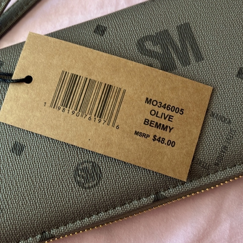 Brand New Steve Madden Olive Green Large Emmy Zip Around Wristlet Wallet - Picture 9 of 14